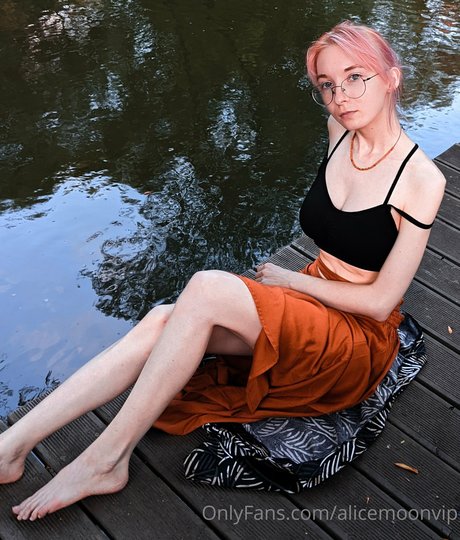 teacher milf onlyfans beautiful archive