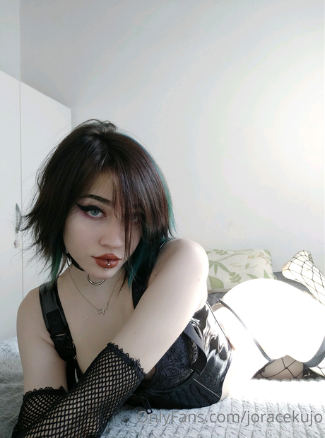 curvy shemale onlyfans sexy nude pics