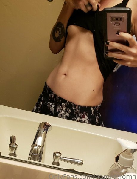 Nomnstromn pornographic model galleries