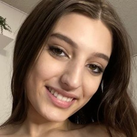 Alisonrainer model porn photos