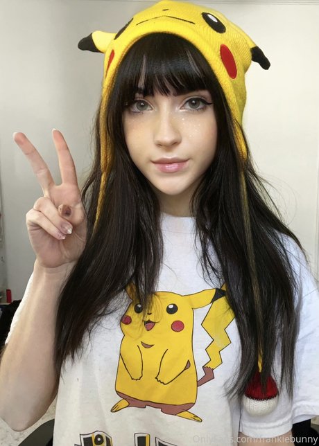 Frankie Bunnie Images
