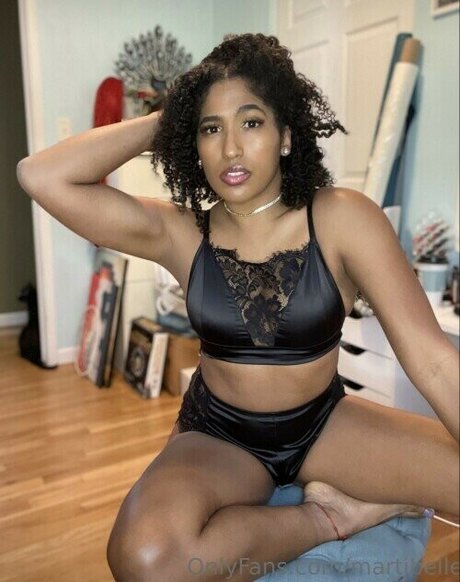 fingering pussy onlyfans art nude img