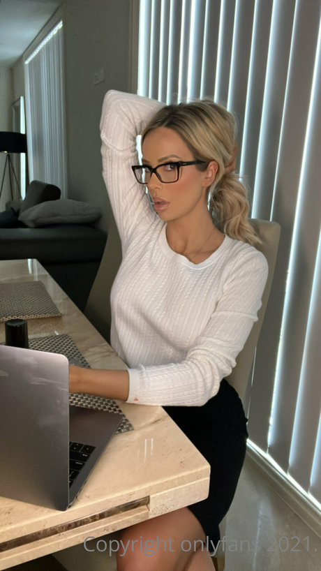 beautiful bbw onlyfans sexy nude pictures