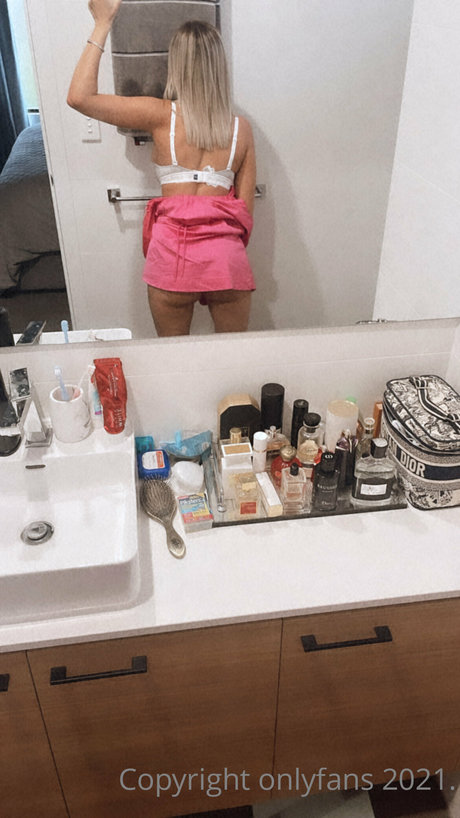 hairy armpits onlyfans porn archive