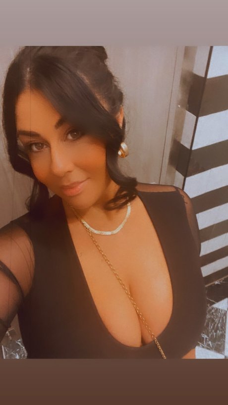 Danielle Dallaire naked actress picture