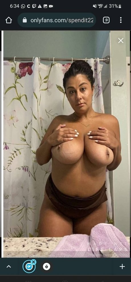 Danielle Dallaire star top pic