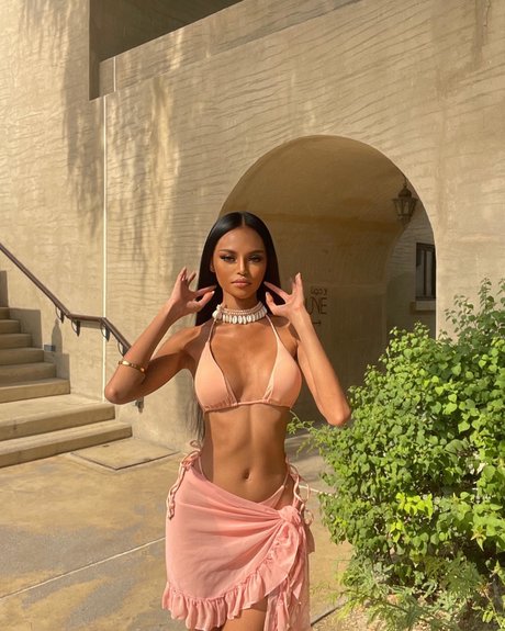 Darcy GF star art photos