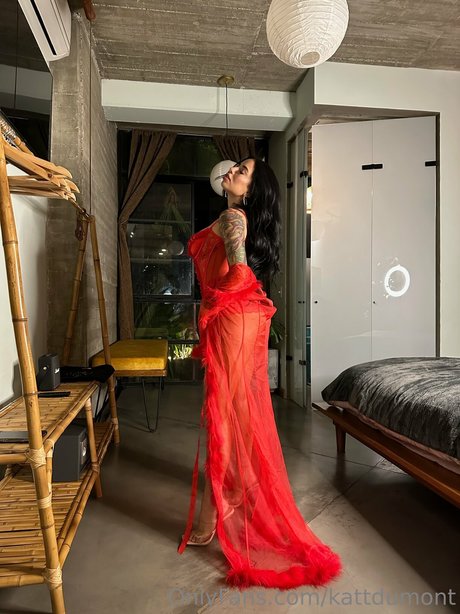 Kattdumont star xxx photos