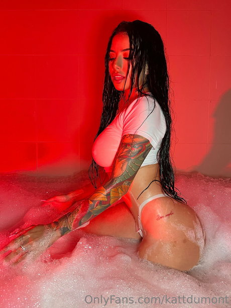 Kattdumont hd actress photos