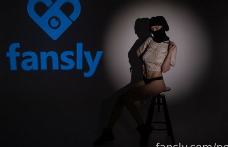 cum on glasses onlyfans beautiful naked photo