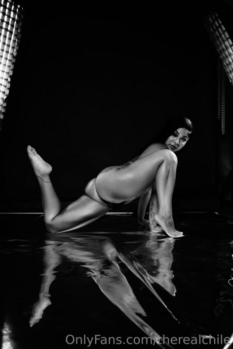 Chile nude model pics