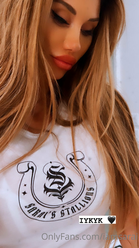 Sarai Rollins art star pic