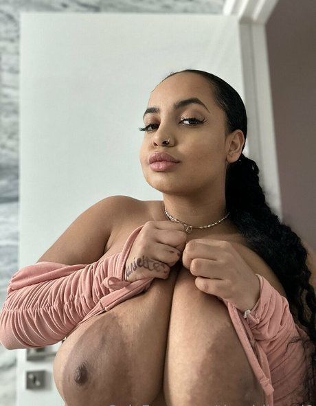 athletic onlyfans beautiful image