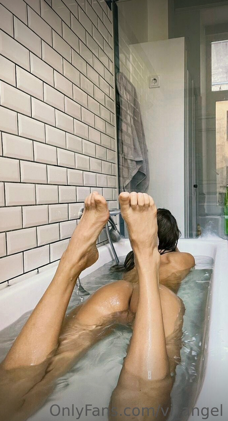 Olya Derkach high quality actress photo