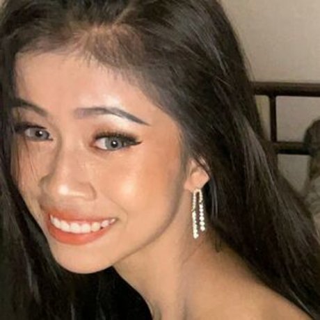 Tiny Alina model sexy galleries