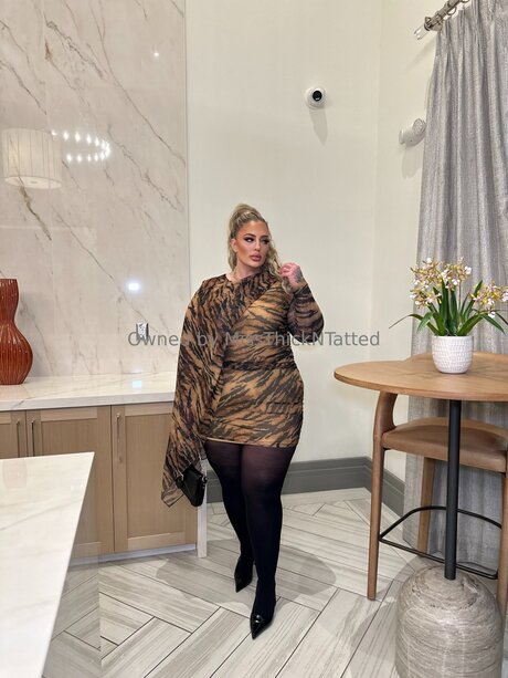 Miss Thick N Tatted perfect star pics