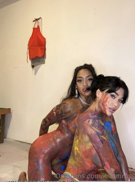 Tori Ross model free images