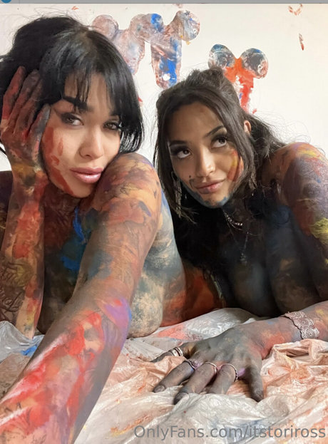 latina shemale onlyfans top pics