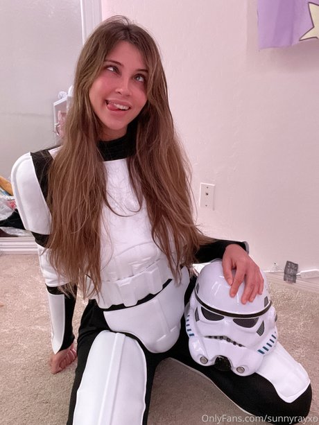 sunnyrayxo star high quality picture