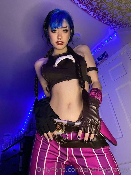 charley sex model img