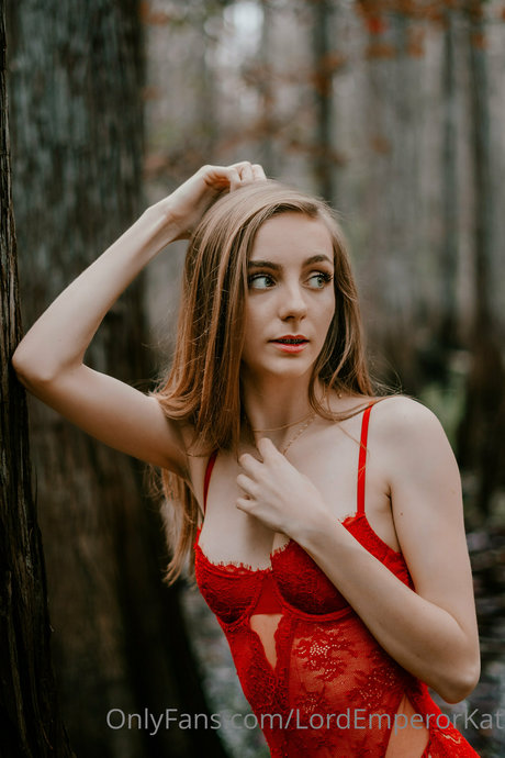 Kat ONLINE NOW pornographic actress archive