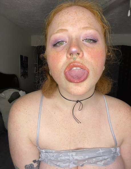 Blue Tiernen model sexy img