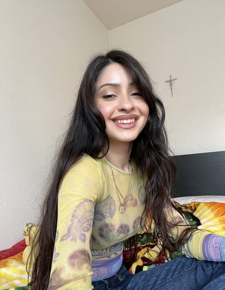 chovvder model hot img