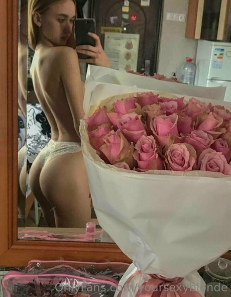 your sexy blonde hot pornstar galleries