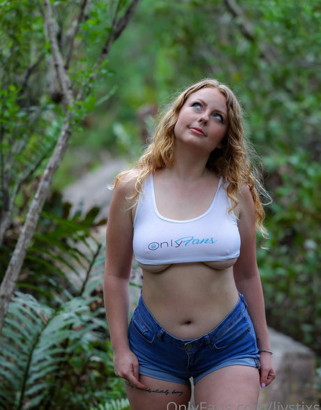 Livstixs pornographic star images