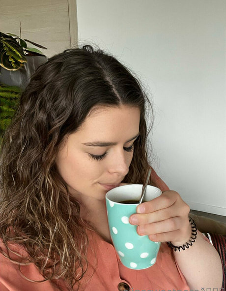 alinasweetness hot model gallery