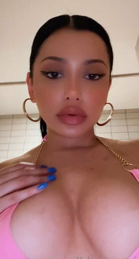 Yahaira Yumi model pornographic pictures