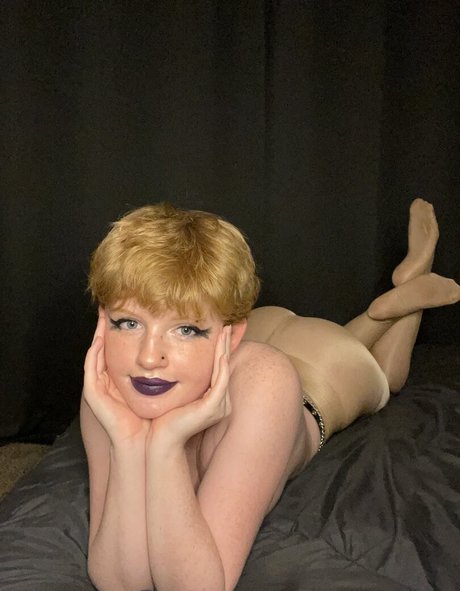 asian girlfriend onlyfans adult photo