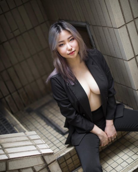 Bree Wales Covington pornstar hot pics