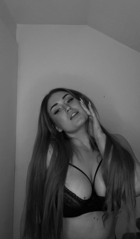 Scream Queen best model photo