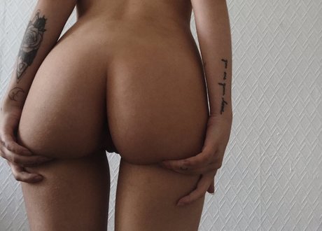 marie x hot star picture