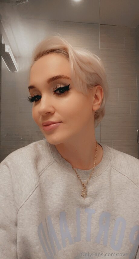 Toveyah star free images