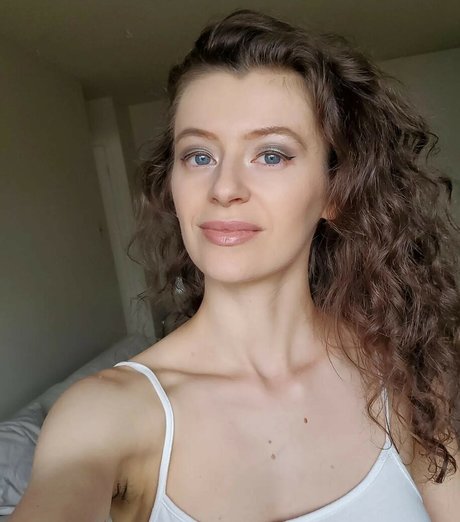 VioletFoxy porn actress pictures