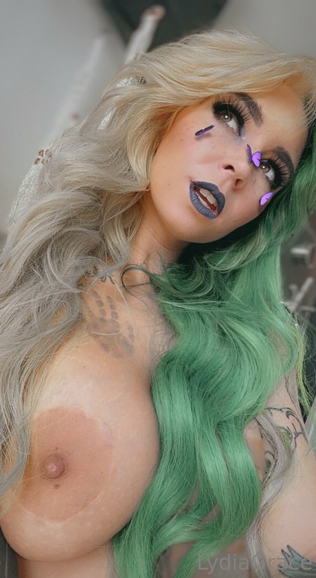 Lydia Grace star naked img