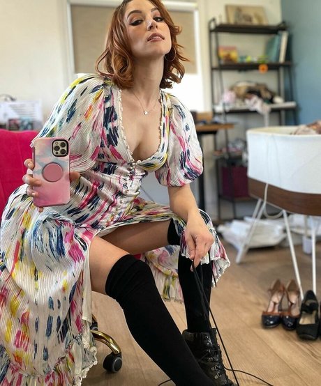 Becca Scott model pictures