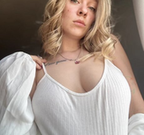 Dog Queen free star galleries