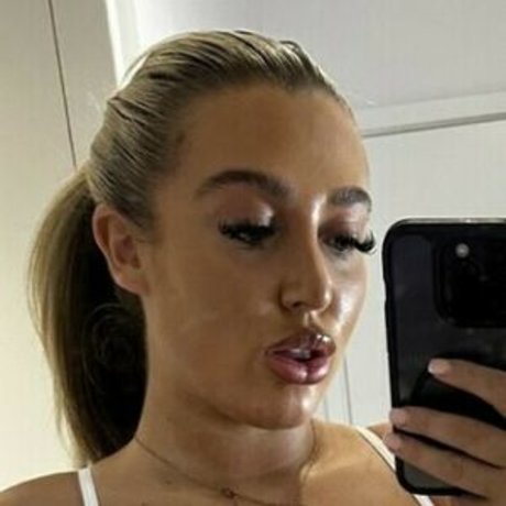 Misschloeamber star sexy pics