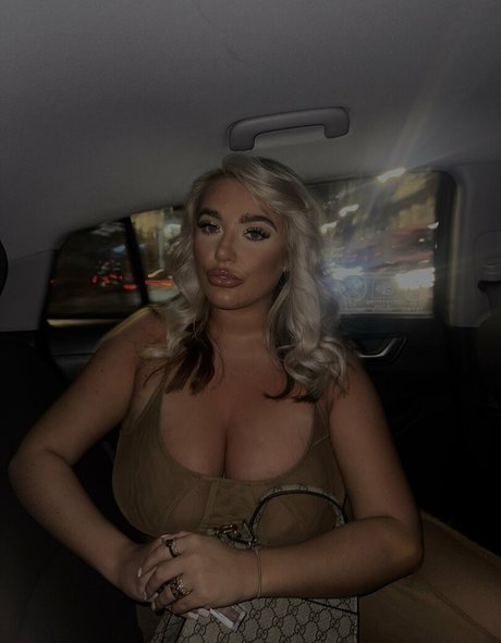 Misschloeamber erotic actress pic