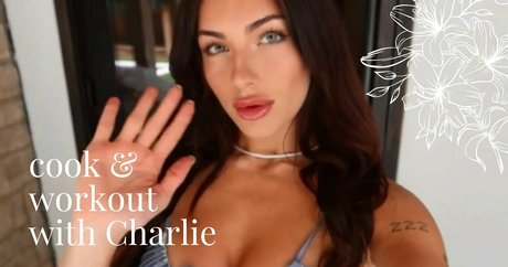 charliefoxxxxx2 model beautiful photo