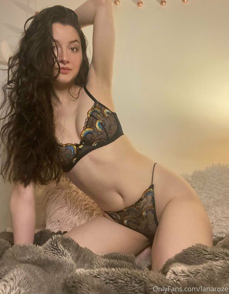 lanaroze top actress pictures