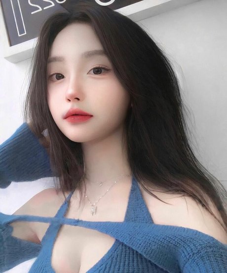 byzeko02 nudes actress pictures