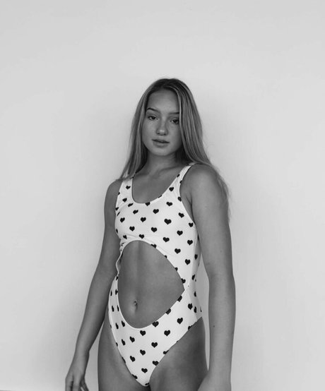 Keira Jackson pornstar sexy gallery