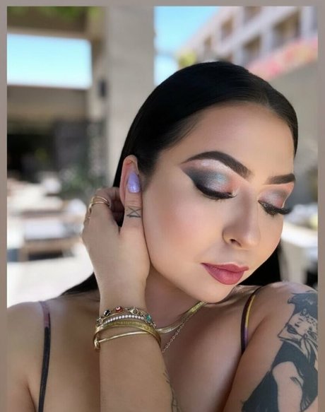 hungry4moore hd actress pictures