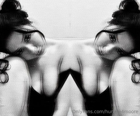 hungry4moore nude pornstar image