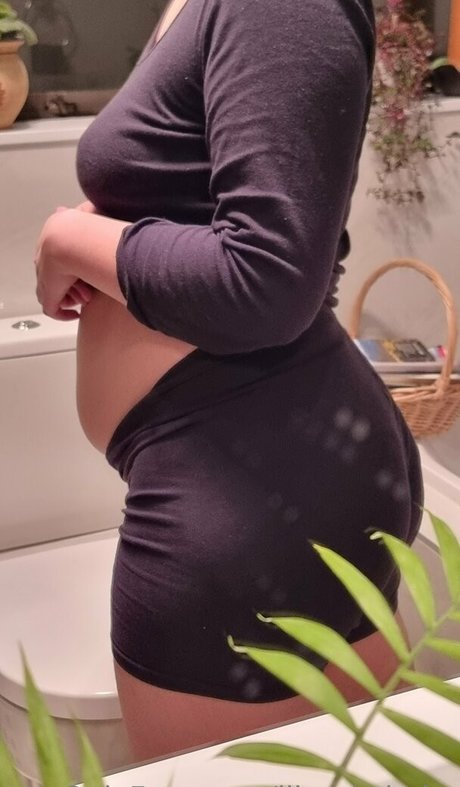 lil cakebaby pornographic model photo