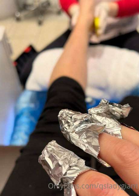 qsladygiant free actress picture